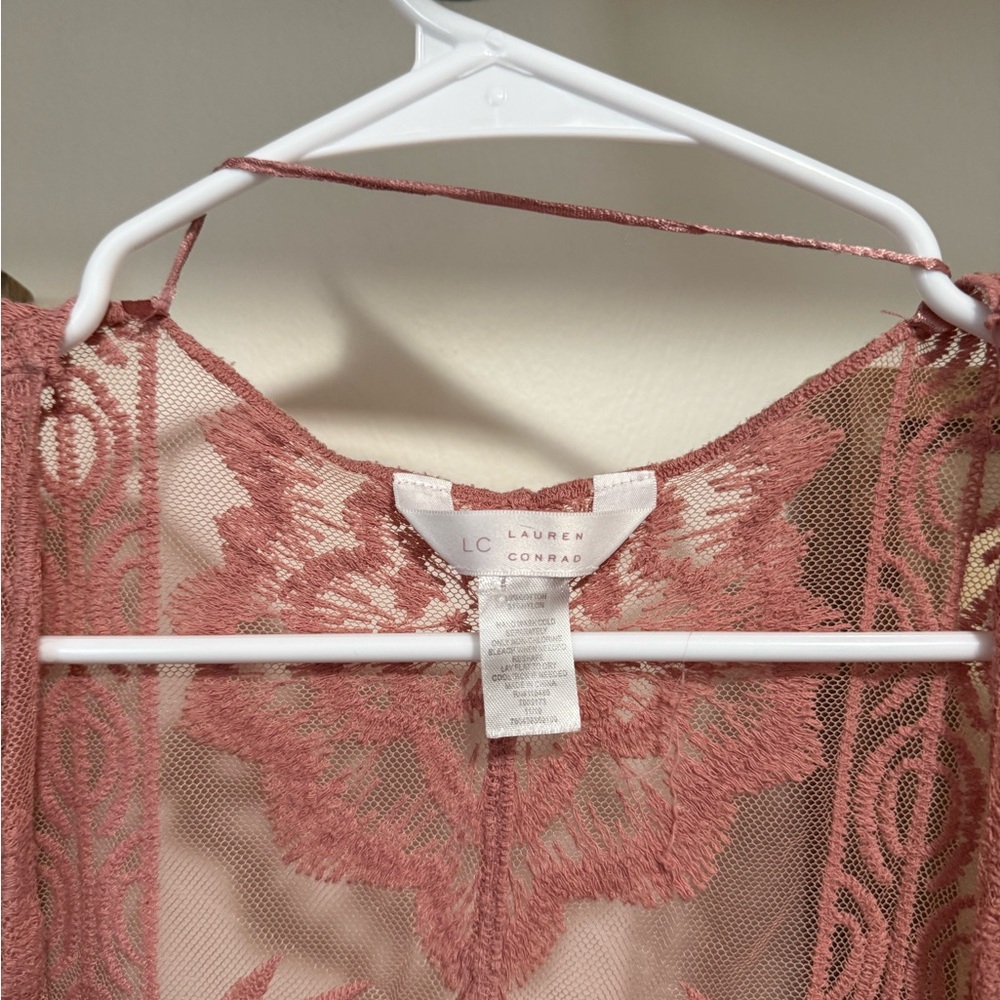 LC Lauren Conrad Dusty Rose Lace Robe - Picture 2 of 3